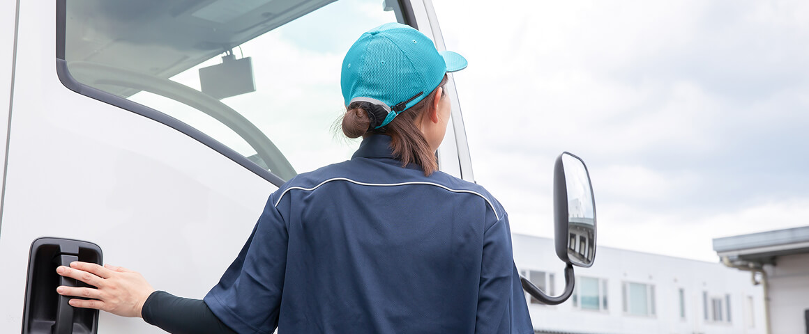 配送職の女性社員
