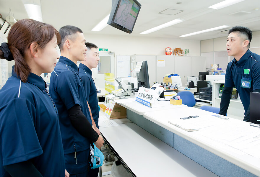 乗務前点呼の様子