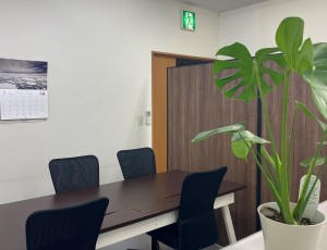 要リフト免許/実務未経験OK／倉庫内でのリフトオペレーター